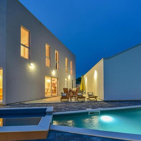 Villa Silente Sukosan Ngoại thất bức ảnh