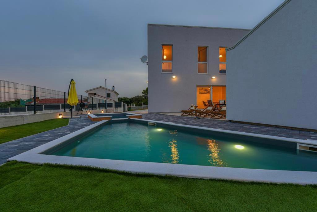 Villa Silente Sukosan Ngoại thất bức ảnh