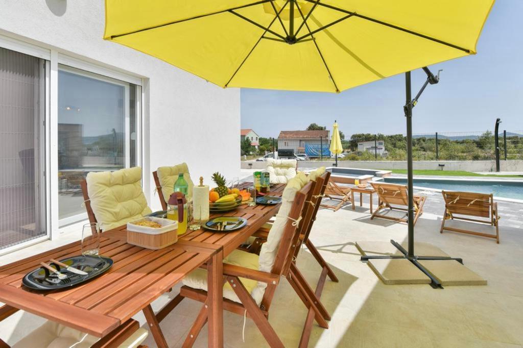 Villa Silente Sukosan Ngoại thất bức ảnh