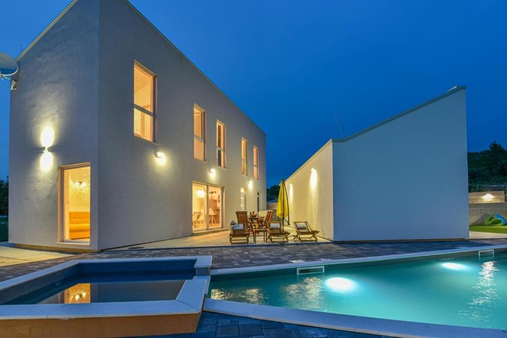 Villa Silente Sukosan Ngoại thất bức ảnh