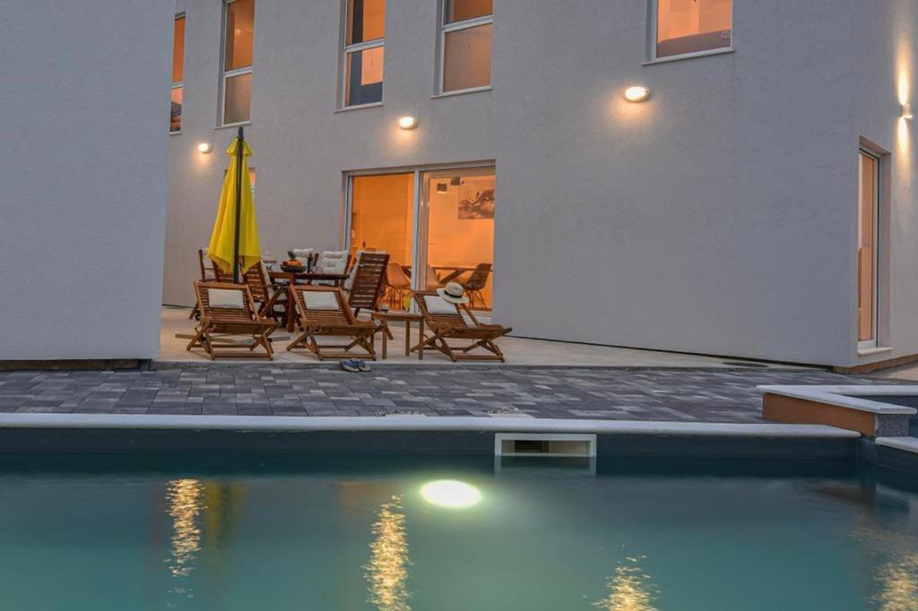 Villa Silente Sukosan Ngoại thất bức ảnh